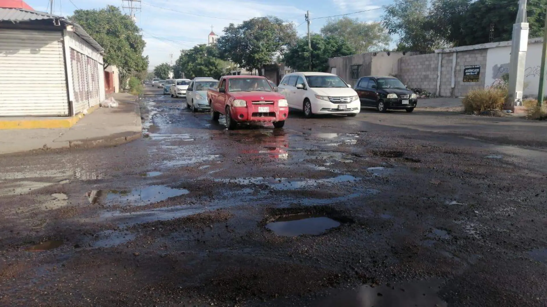 Fuga y baches en Hermosillo (1)